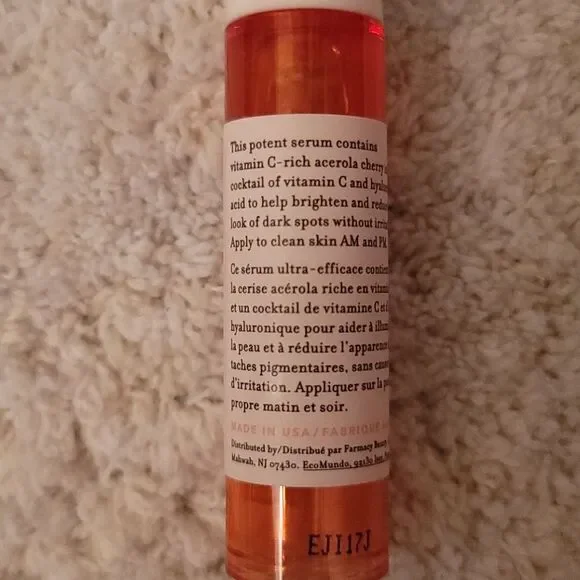 FARMACY Very Cherry Bright Vitamin C Serum 0.34 Oz - Picture 2 of 5